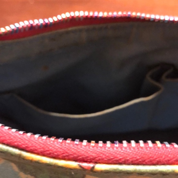 Dooney and Bourke small purse multi-colored hearts - Picture 7 of 7